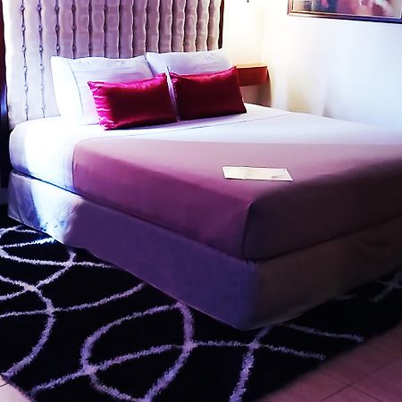 Dulcinea Hotel And Suites Мактан Экстерьер фото